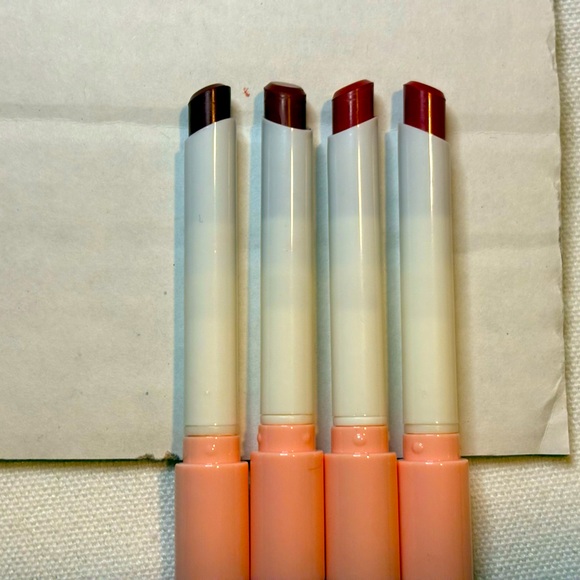 Handaiyan Lipstick - Lana Del Ray Little Smoke - Picture 2 of 4